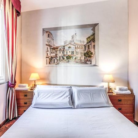 Apartamento Cozy Flat In Trevi Fountain Roma Exterior foto