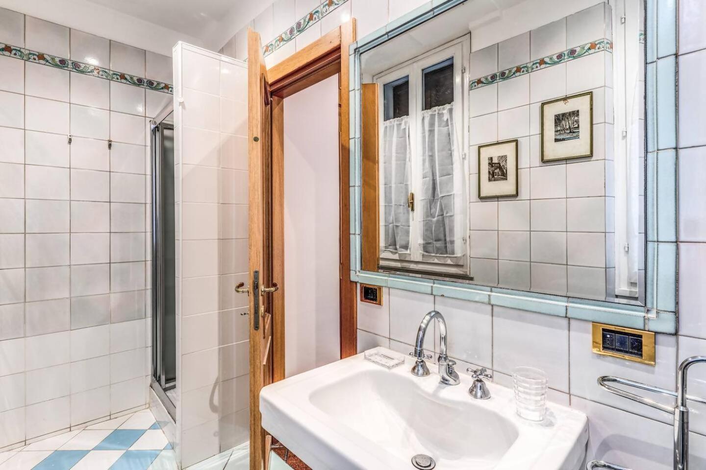 Apartamento Cozy Flat In Trevi Fountain Roma Exterior foto