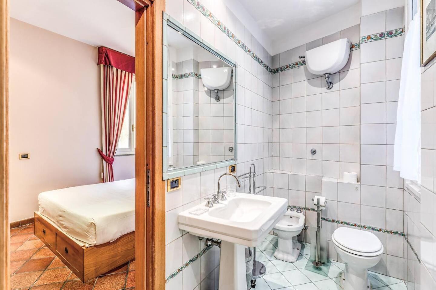 Apartamento Cozy Flat In Trevi Fountain Roma Exterior foto